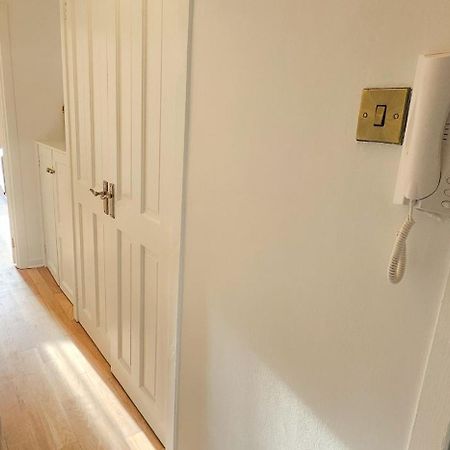 Royal Mile - Bright 2 Bedroom Apartment Edinburgh Ngoại thất bức ảnh