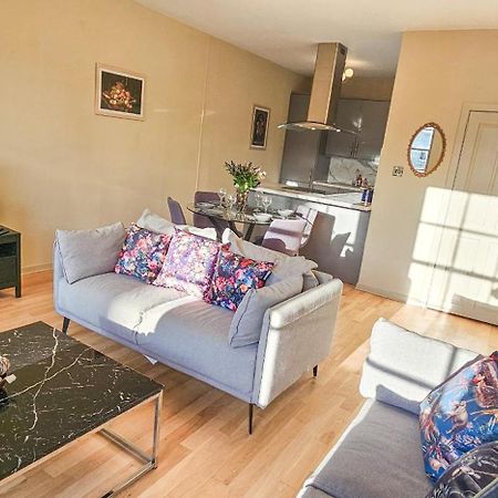 Royal Mile - Bright 2 Bedroom Apartment Edinburgh Ngoại thất bức ảnh