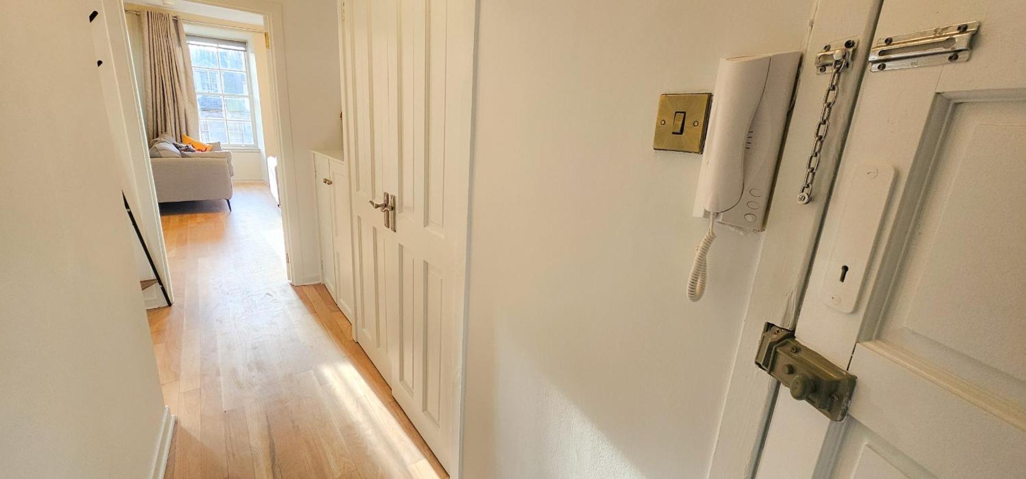 Royal Mile - Bright 2 Bedroom Apartment Edinburgh Ngoại thất bức ảnh