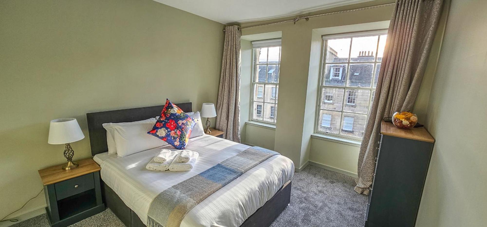 Royal Mile - Bright 2 Bedroom Apartment Edinburgh Ngoại thất bức ảnh